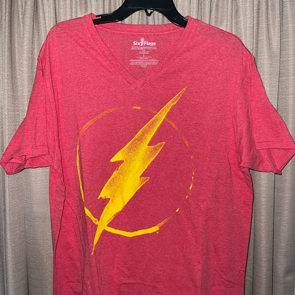 Flash v neck tee